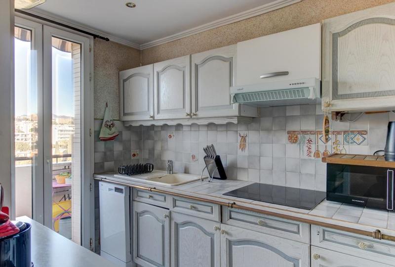 Appartement - 76 m² - 5 pièces