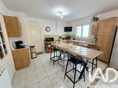 Maison - 163 m² - 7 pièces