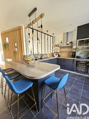 Maison - 143 m² - 5 pièces