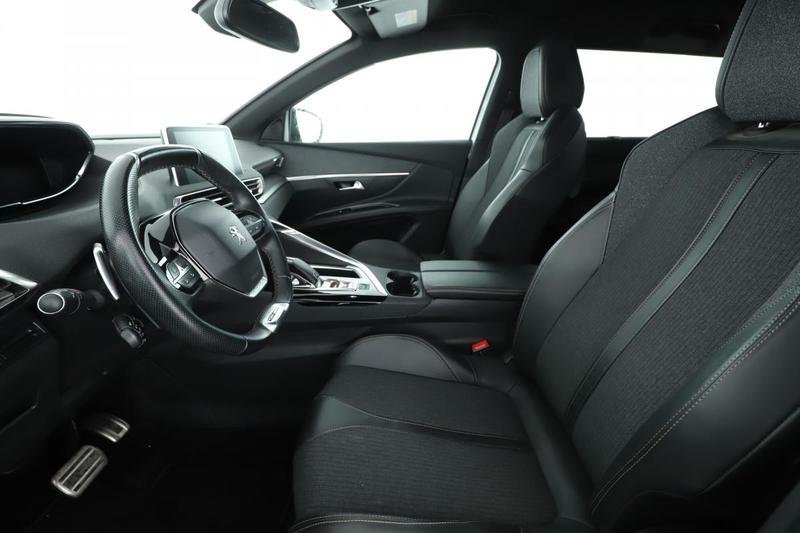 Peugeot 5008 520dA xDrive Luxury 190 ch
