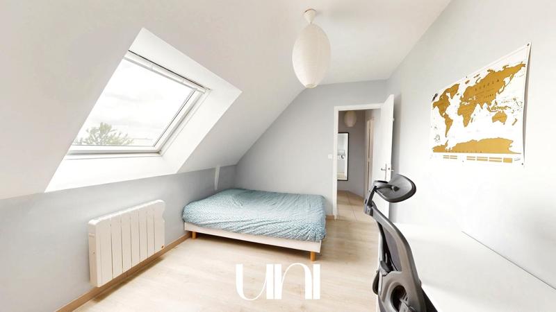 Maison - 95 m² - 5 pièces