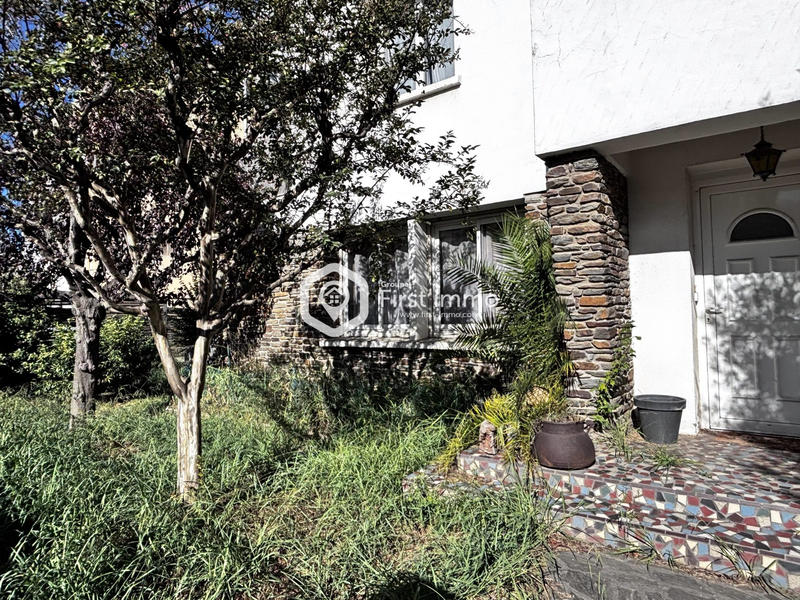 Maison traditionnelle - 165 m² - 7 pièces