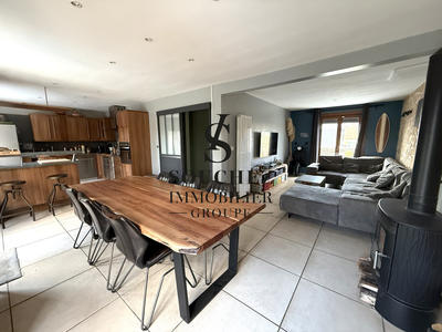 Maison - 107 m² - 5 pièces