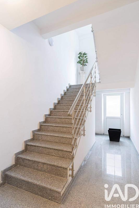 Appartement - 90 m² - 4 pièces