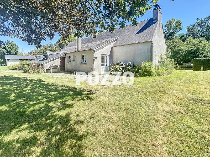 Maison - 202 m² - 8 pièces