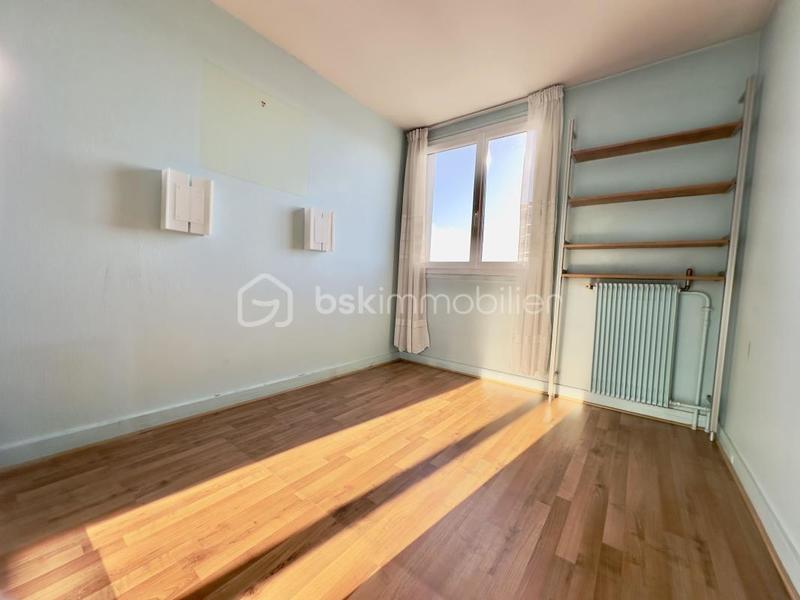 Appartement - 97 m² - 5 pièces