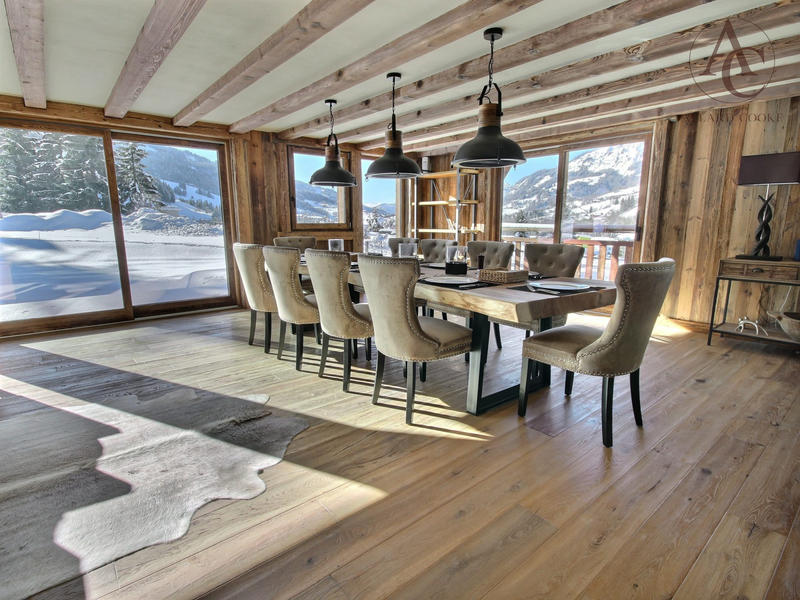 Châlet - 300 m² - 8 pièces