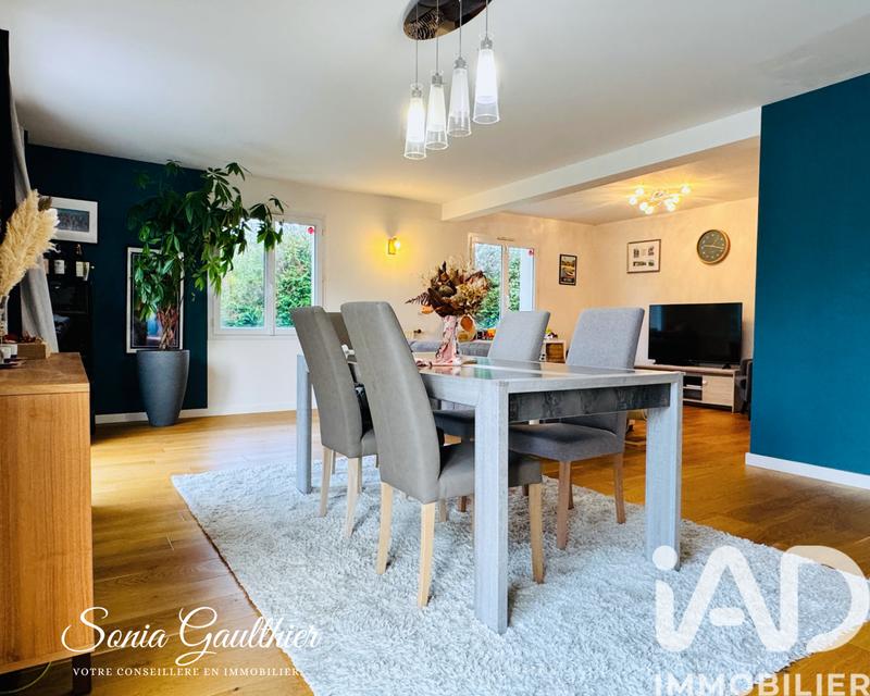 Maison - 136 m² - 7 pièces