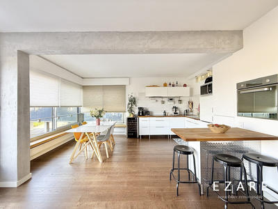 Appartement - 81 m² - 3 pièces