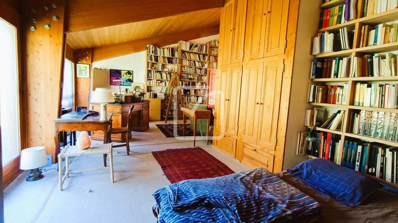 Maison - 183 m² - 6 pièces