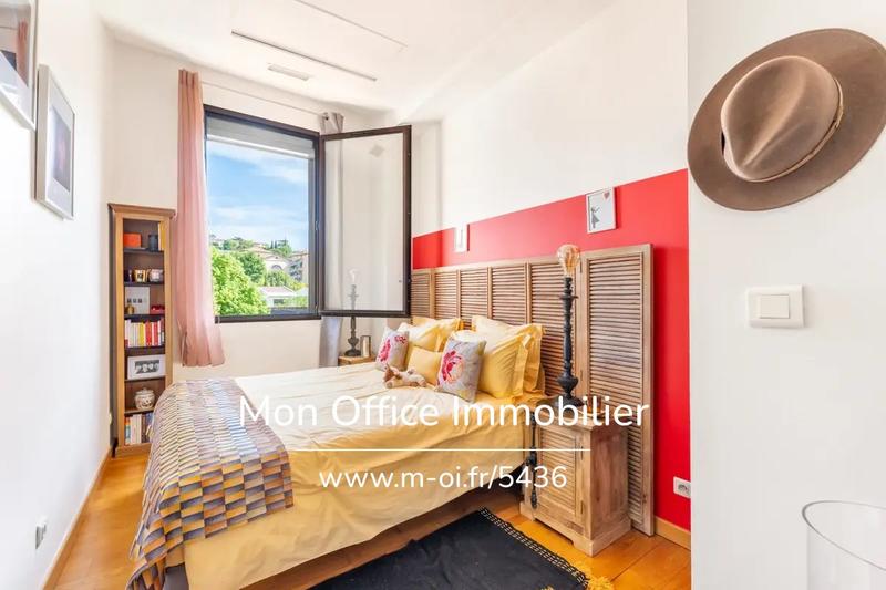 Appartement - 83 m² - 3 pièces