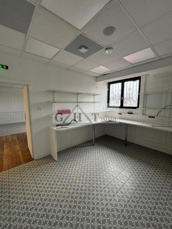 Local commercial - 411 m²