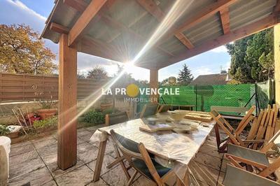 Villa - 100 m² - 5 pièces