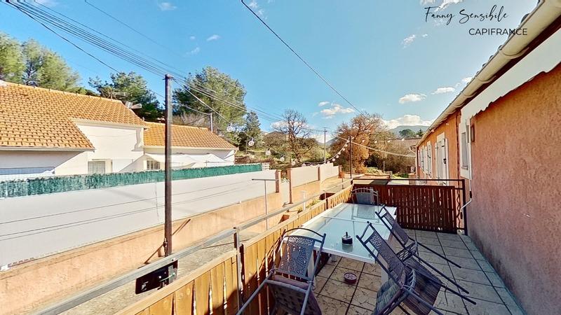 Maison - 93 m² - 4 pièces