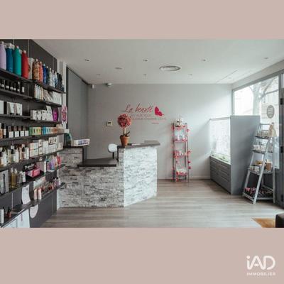 Local commercial - 102 m²