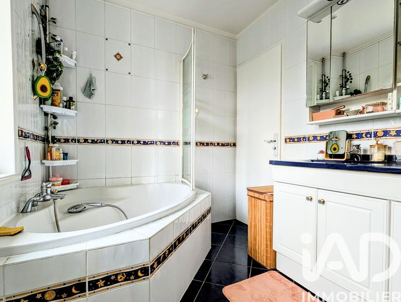 Maison - 106 m² - 5 pièces