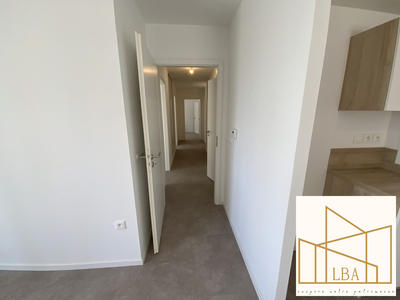 Appartement - 84 m² - 4 pièces