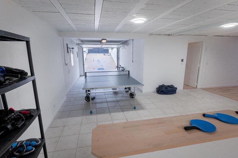 Maison - 300 m² - 10 pièces