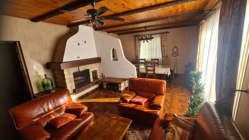 Maison - 140 m² - 5 pièces