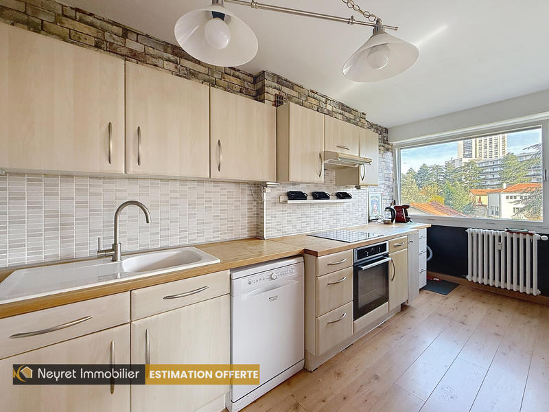 Appartement - 83 m² - 4 pièces