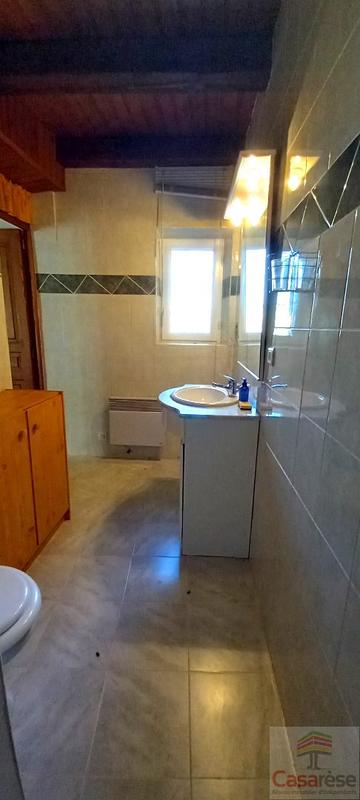 Maison - 242 m² - 9 pièces