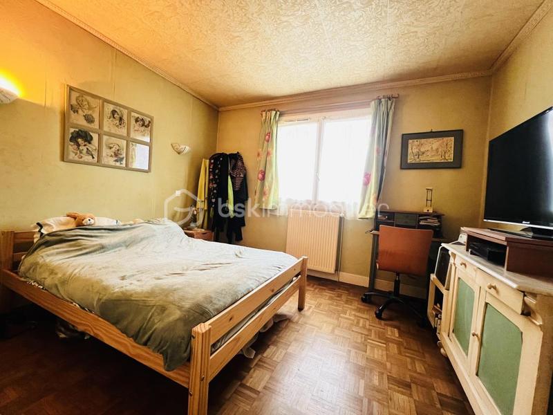 Maison - 143 m² - 7 pièces