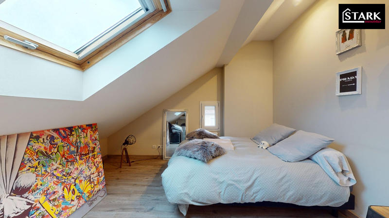 Appartement - 90 m² - 4 pièces