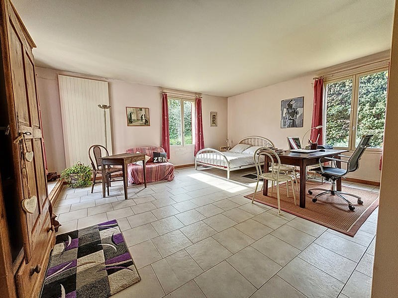 Maison - 196 m² - 5 pièces