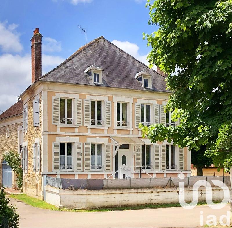 Maison de village - 220 m² - 7 pièces