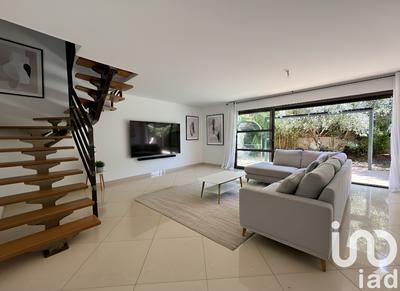 Maison - 122 m² - 5 pièces