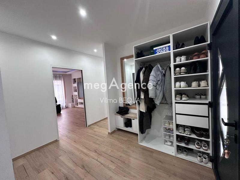 Maison - 180 m² - 5 pièces