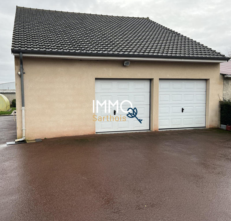 Maison - 183 m² - 11 pièces