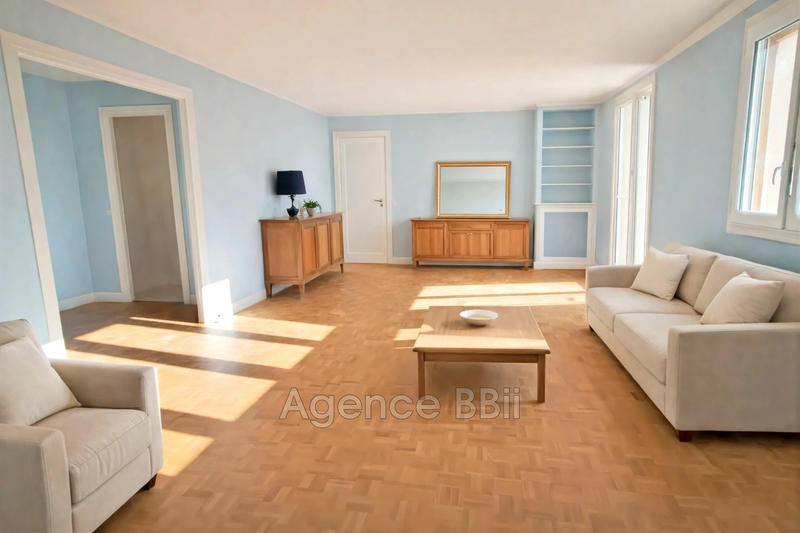 Appartement - 110 m² - 6 pièces