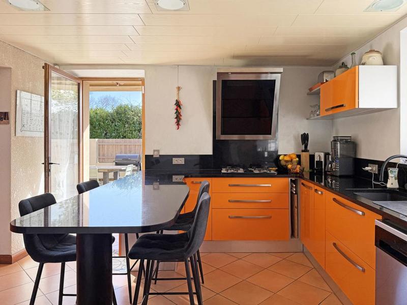 Propriété - 205 m² - 7 pièces