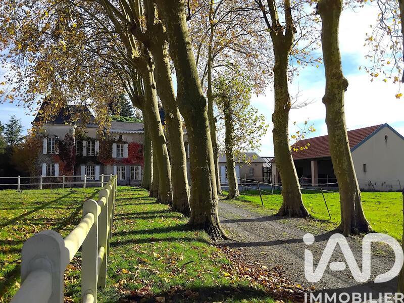 Maison - 380 m² - 11 pièces