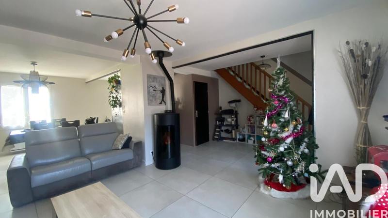 Maison - 97 m² - 4 pièces