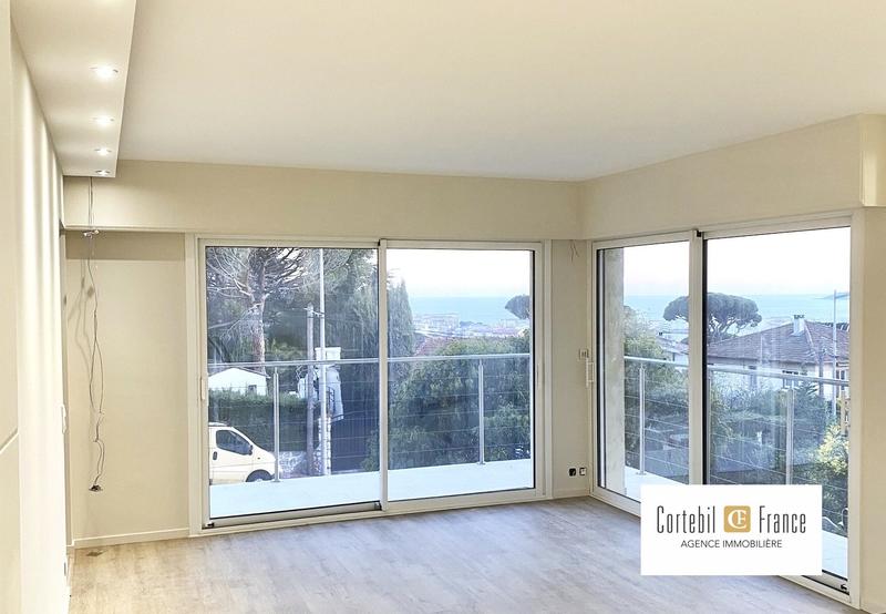 Villa - 245 m² - 9 pièces