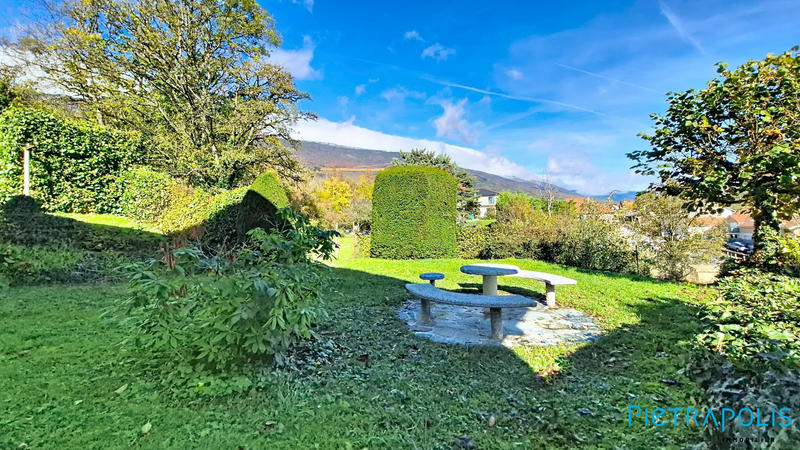 Maison - 170 m² - 8 pièces