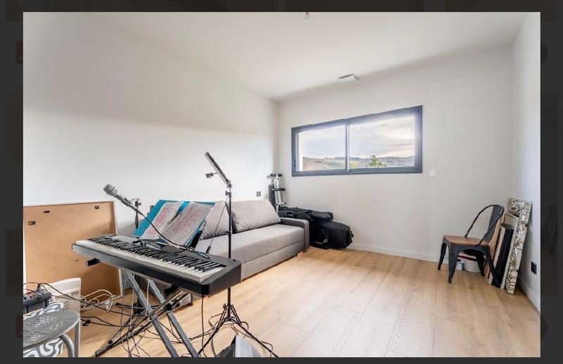 Villa - 183 m² - 6 pièces