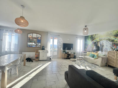 Appartement - 100 m² - 5 pièces