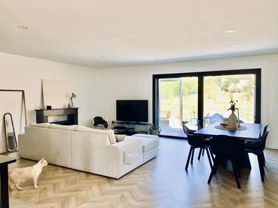 Maison - 105 m² - 4 pièces