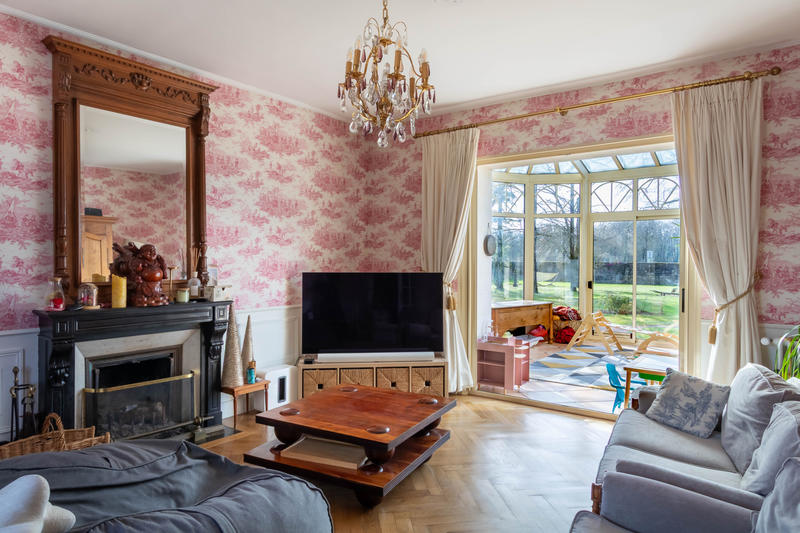 Maison - 478 m² - 10 pièces