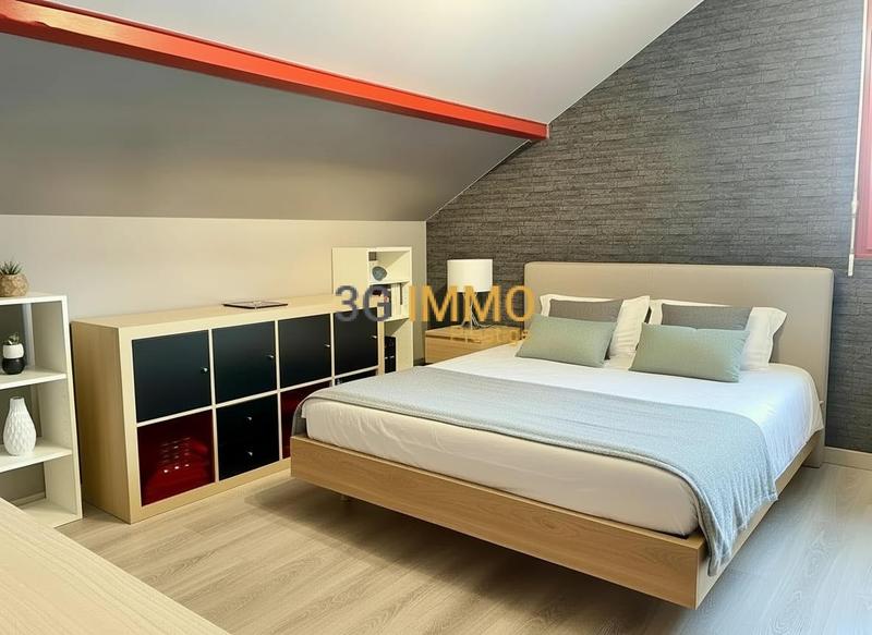 Maison traditionnelle - 136 m² - 6 pièces