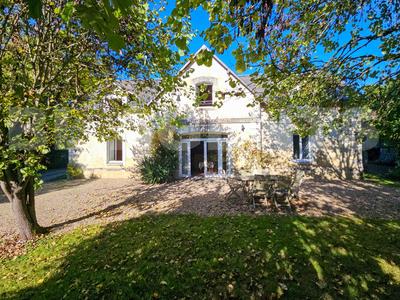 Maison bourgeoise - 142 m² - 6 pièces