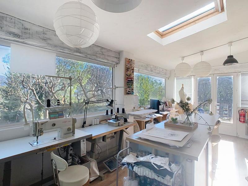 Villa - 261 m² - 8 pièces