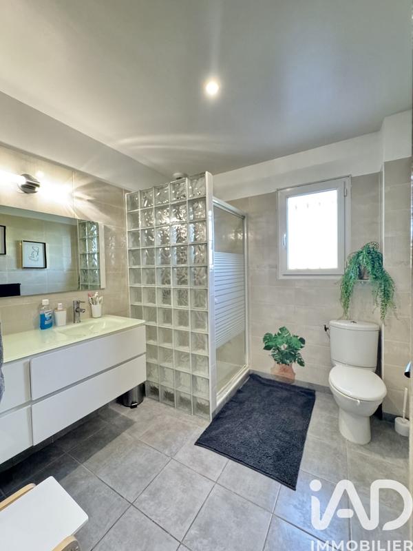 Maison - 102 m² - 4 pièces