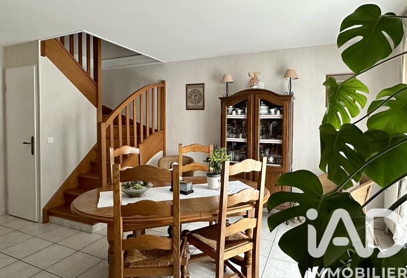 Maison - 96 m² - 6 pièces