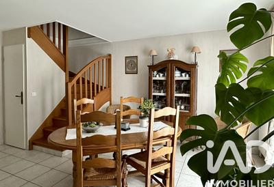 Maison - 96 m² - 6 pièces