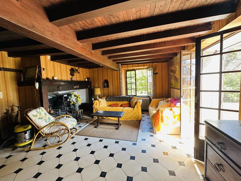 Propriété - 300 m² - 7 pièces