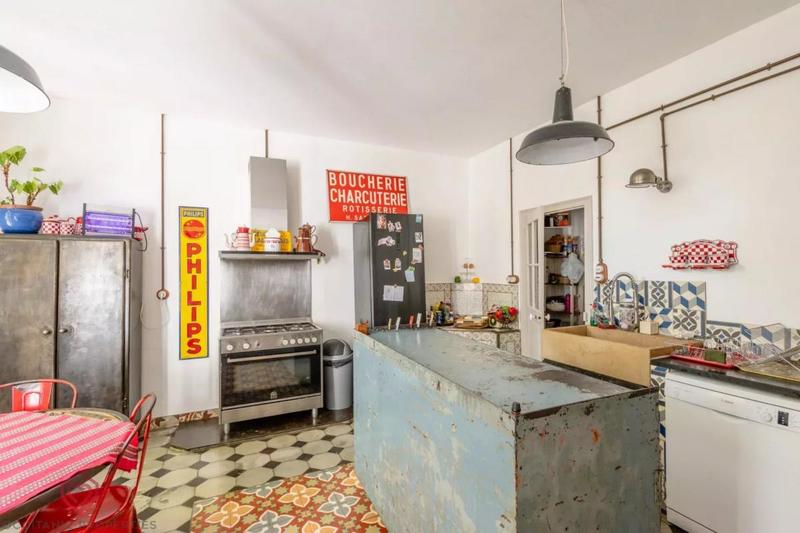 Maison de maîtres - 452 m² - 11 pièces